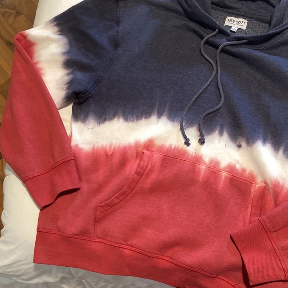 True Craft Men’s Pullover Hooded Sweatshirt - Picture 3 of 5